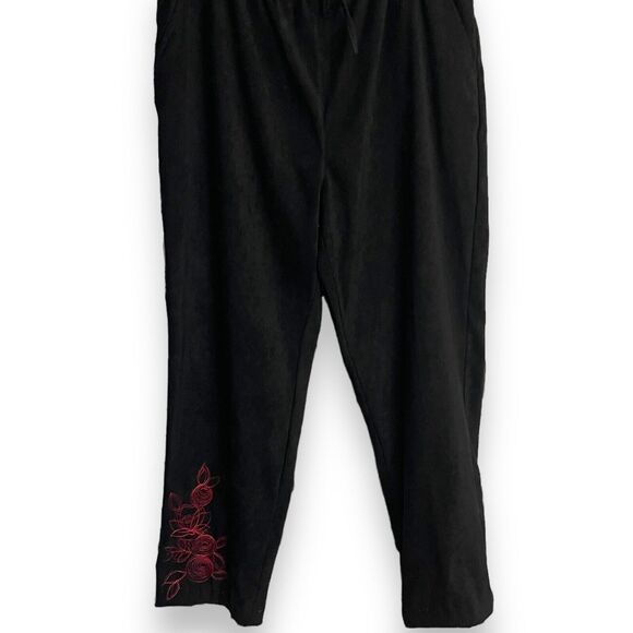 Erika Straight Leg Faux Suede Pants Women's L Black Floral Embroidery Casual VTG - Picture 1 of 12